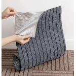Rola Covoras Antiderapant Autoadeziv pentru Hol si Interior GRI cu Dungi Negre 40 × 300 cm