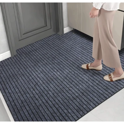 Rola Covoras Antiderapant Autoadeziv pentru Hol si Interior GRI cu Dungi Negre 40 × 300 cm