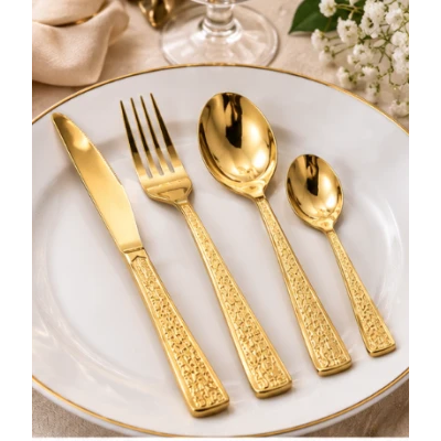 Set de 24 tacamuri din otel inoxidabil finisaj AURIU CU MODEL pentru 6 persoane