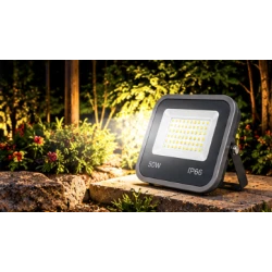 Proiector LED CQB 100W IP66 pentru exterior iluminare eficienta si carcasa rezistenta 220v