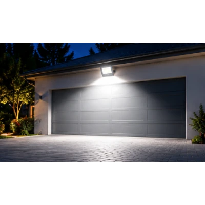 Proiector LED CQB 100W IP66 pentru exterior iluminare eficienta si carcasa rezistenta 220v