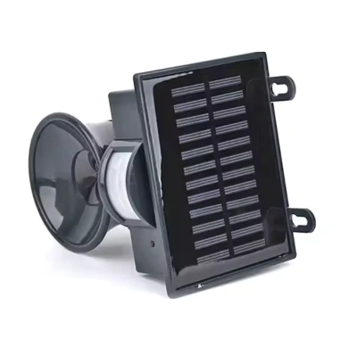 Aparat cu ultrasunete impotriva daunatorilor cu incarcare solara NY 2002