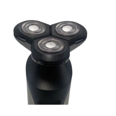 Aparat de ras cu capete triple Q X676
