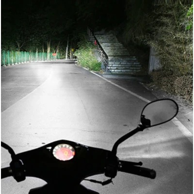 Bec Led H4 MOTO cu doua faze 3030 cu 61 LED SMD temperatura 6000k putere 160W 15000 lm