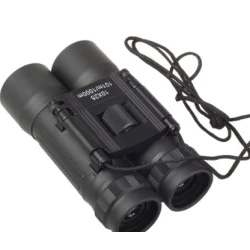 Binoclu 10x25 constructie compacta si putere de marire 7x