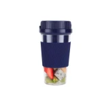 Blender portabil pentru suc de fructe sau smoothie