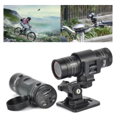 Camera video MINI F9 sport 1080p Full HD unghi larg de 120 grade  60 de cadre video poate fi montata pe casca sau bicicleta/motocicleta