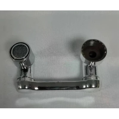 Extensie rotativa pentru robinet cu multiple moduri de curgere a apei
