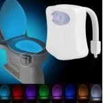 Lampa LED RGB pentru toaleta cu 8 culori senzor miscare