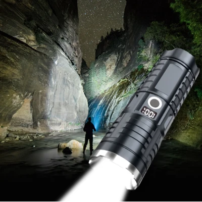 Lanterna de mana cu zoom telescopic F 916A afisaj procent baterie