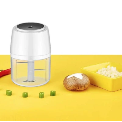 Mini Blender electric, 3 cutite, incarcare USB, tocator pentru legume 250 ML
