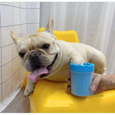 Pahar cu perii  MIC ALBASTRU pentru Curatarea si Dezinfectarea Labutelor Animalelor