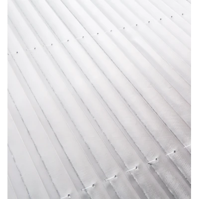 Parasolar auto retractabil impotriva razelor UV, fixare prin ventuze 70 cm