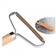 Set 2 x Perie pentru scame si parul de animale, maner de lemn