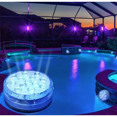 Set 4 lampi LED RGB cu telecomanda rezistente la apa BA