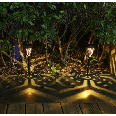 Set 6 lampi solare decorative pentru gradina alb cald model triunghi