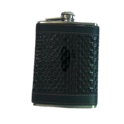 Set cadou format din 4 piese plosca palnie pahar tip shot si tabachera NEGRU CU MODEL