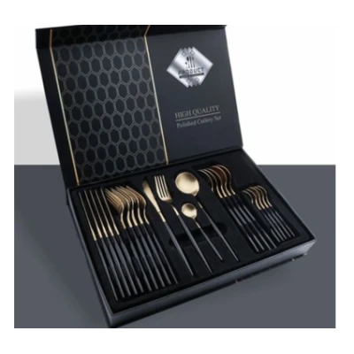 Set de 24 tacamuri elegante si rafinate cu un finisaj luxos NEGRU cu AURIU