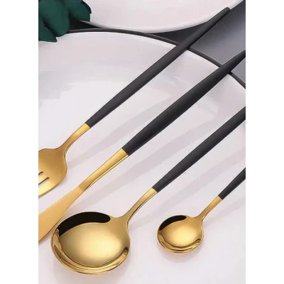 Set de 24 tacamuri elegante si rafinate cu un finisaj luxos NEGRU cu AURIU