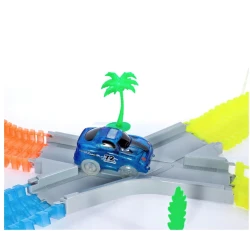 Set pista magica cu 2 masinute Amazing Tracks  Include 360 de piese