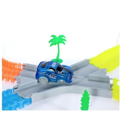 Set pista magica cu 2 masinute Amazing Tracks  Include 360 de piese