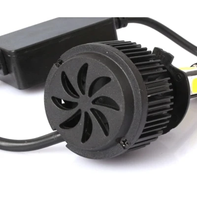 UB Set 2 leduri H4 cu doua faze 360 grade 4 fete luminoase alb putere 200W temperatura 6000k